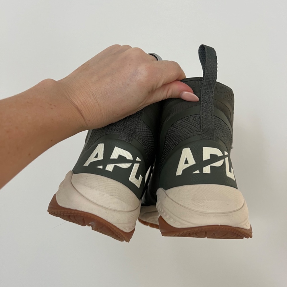 APL Women's TechLoom Defender - Picture 3 of 3